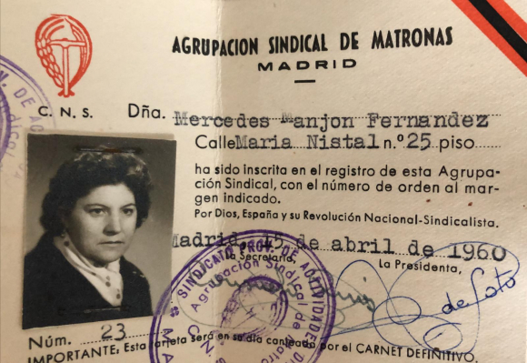 Carnet de Mercedes como miembro de la Agrupación Sindical de Matronas
