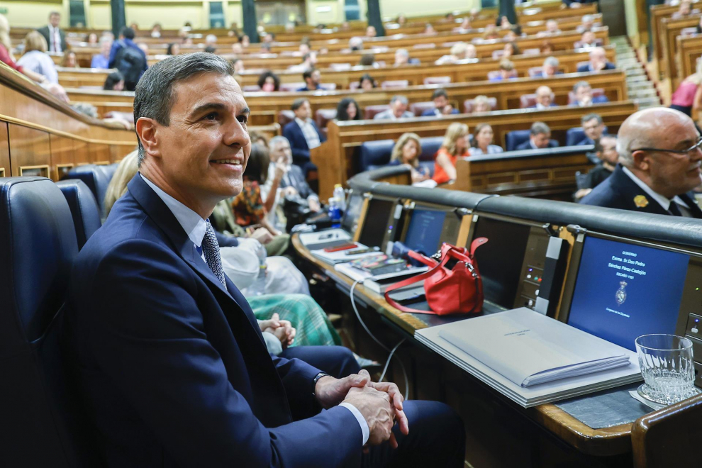 Pedro Sánchez anunciará en el debate medidas sociales y económicas "muy ambiciosas" dirigidas especialmente a las clases medias y trabajadoras y con las que espera remontar y cohesionar al Ejecutivo de coalición.