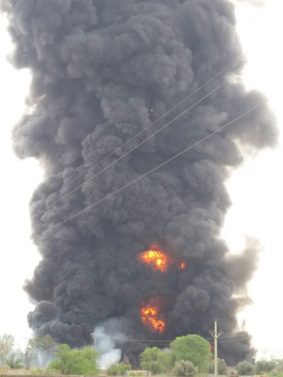 Imágenes de la gran explosión de una nave de productos químicos en Arganda