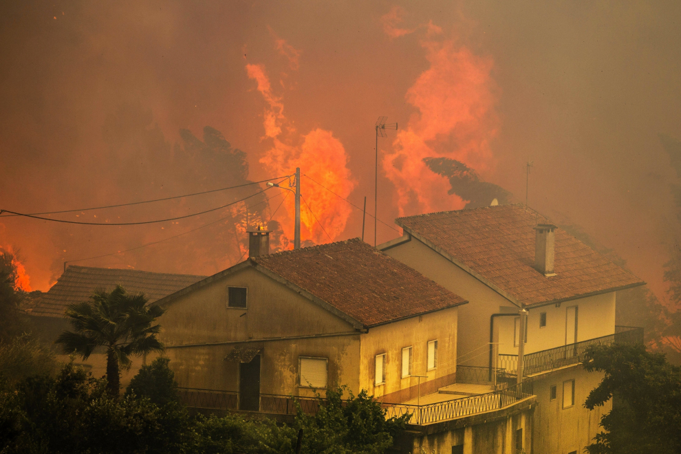 El incendio forestal de Portugal deja más de 60 muertos