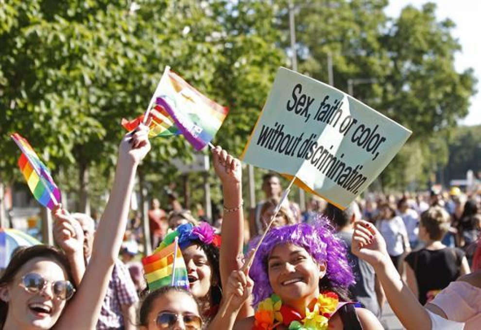 Las mejores imágenes del Desfile del Orgullo en Madrid