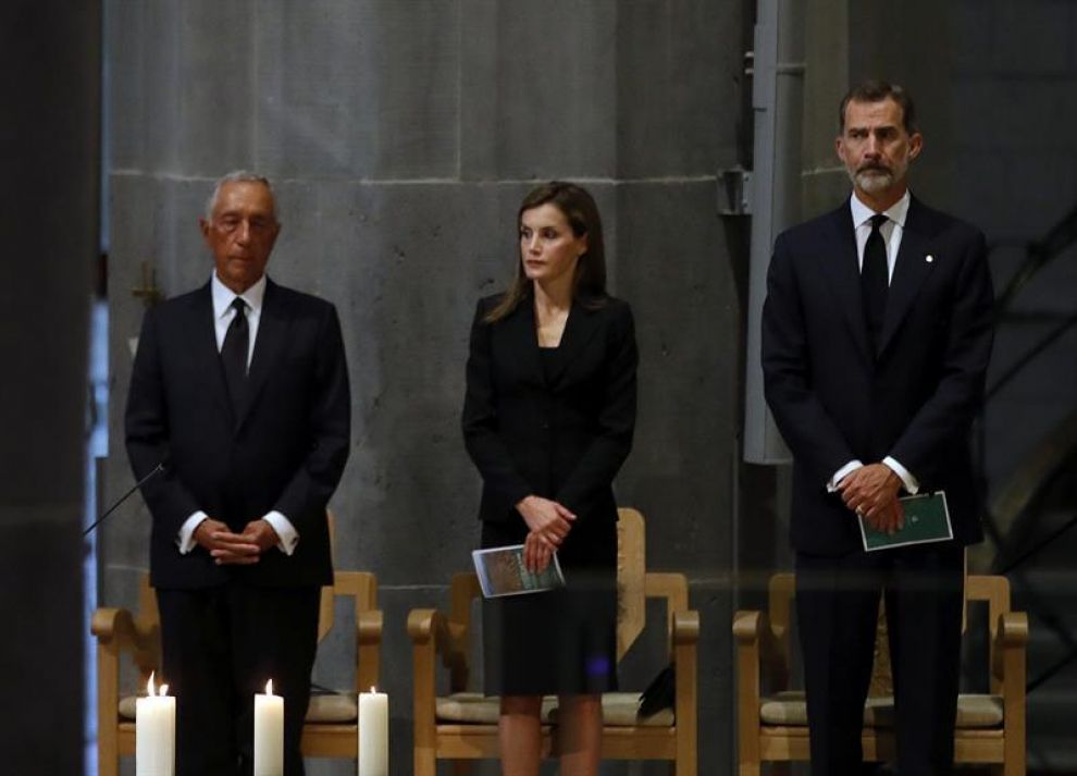 Las mejores imágenes de la misa en memoria de las víctimas.