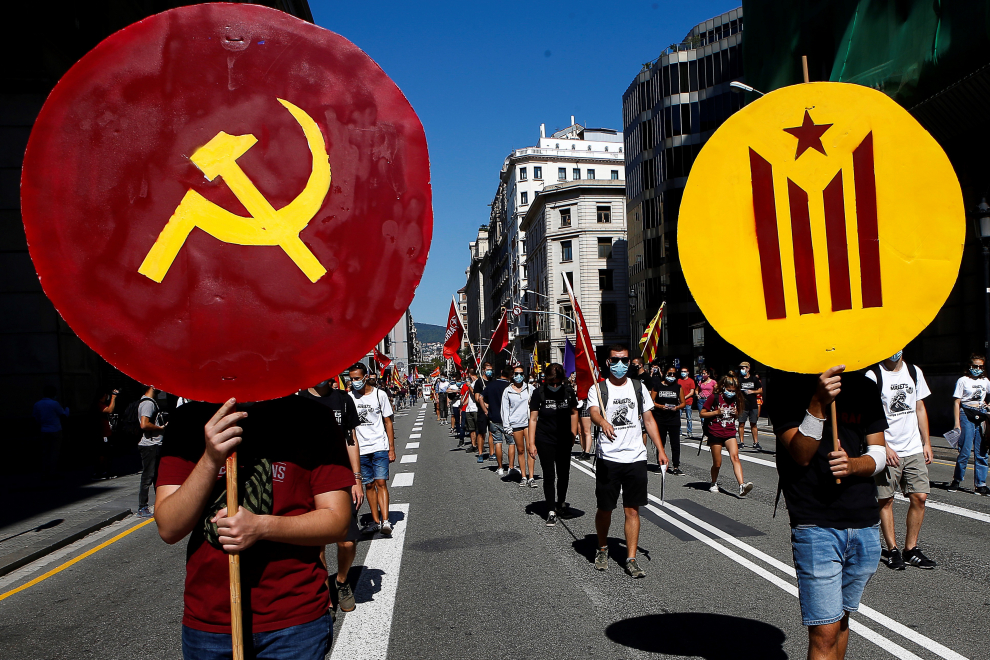 Manifestación convocada la organización Arran en el centro de Barcelona este viernes con motivo de la Diada de Cataluña.