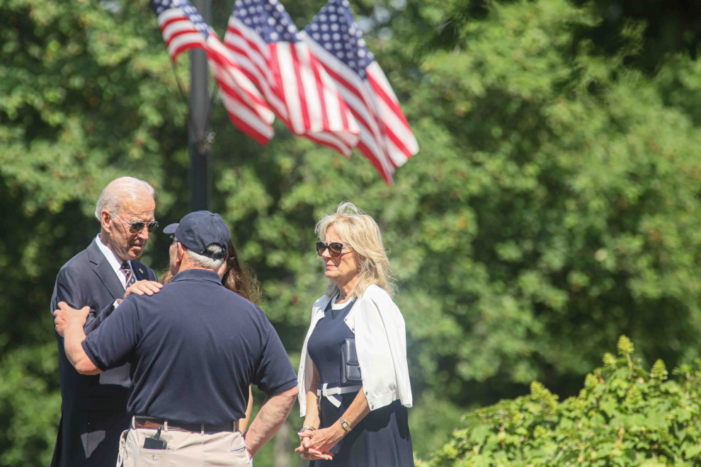 30 de mayo de 2019. Biden llega a War Memorial Plaza para un servicio tradicional del Día de los Caídos en New Castle.
