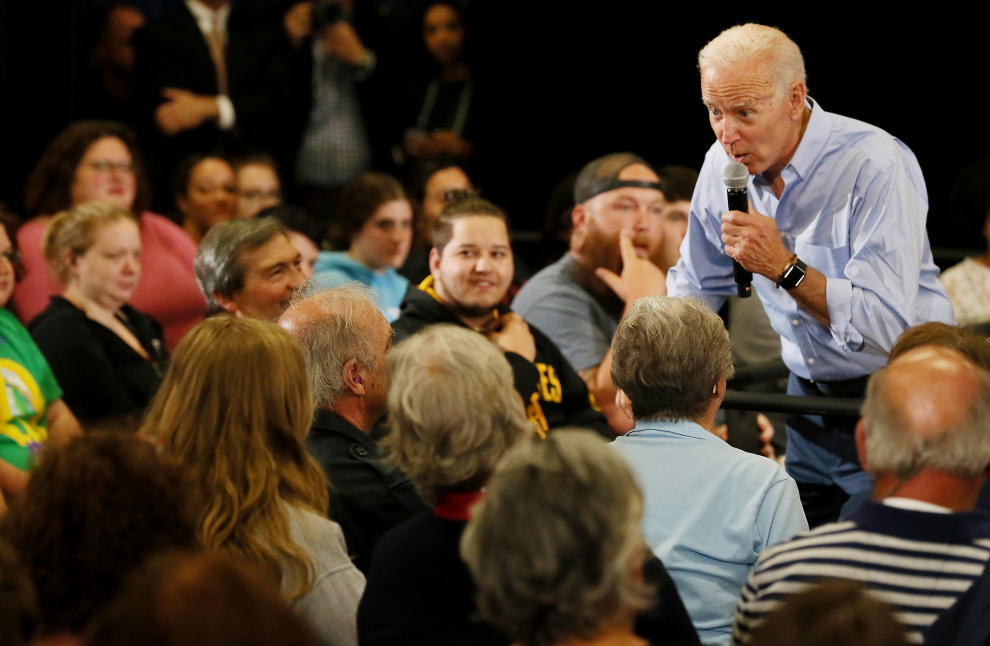 12 de junio de 2019. Biden habla a sus partidarios durante un evento de campaña en Clinton Community College en Iowa.