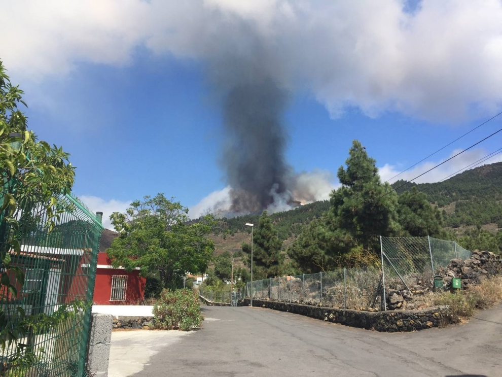 Más de 5.000 personas han sido desalojadas de las viviendas más próximas al volcán.
