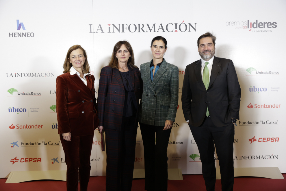 Laura Múgica, directora general de Medios de Henneo; Roberta Poza, socia de PwC; Ángel Martínez, Telefónica; Laura Abasolo, directora de finanzas de Telefónica