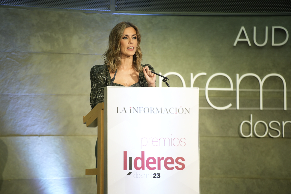 Elena Salamanca, presentadora de los Premios Líderes 2023 La Información