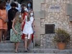 La Infanta Sofía aparece con muletas en su visita en Mallorca