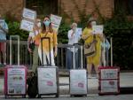 Varios trabajadores de agencias de viajes protestan por su situación y la falta de ayudas públicas