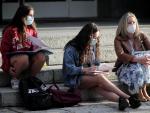 Estudiantes España coronavirus mascarillas jóvenes