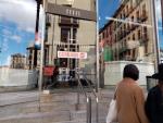 El Mercado de San Miguel, junto a la plaza Mayor de Madrid, ha vuelto a cerrar sus puertas de manera indefinida