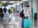 Un turista procedente de Alemania desembarca en el aeropuerto de Palma
