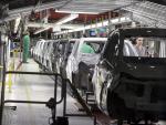 Coches fábrica vehículos industria automóvil economía empleo