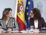 La ministra de Transición Ecológica, Teresa Ribera, y la titular de Hacienda, María Jesús Montero