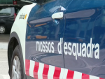 Los Mossos d'Esquadra investigan en el aeropuerto de Barcelona la huida del padre que mató a su hijo.