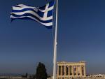 La banca griega lanza un dardo y congela los tipos hipotecarios variables hasta 2024