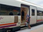 El descarrilamiento de un tren Talgo corta seis líneas de Cercanías en Barcelona