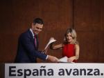 Pedro Sánchez y Yolanda Díaz firman el acuerdo programático de Gobierno