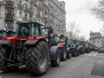 Tractores en la Puerta de Alcalá de Madrid en las tractoradas
