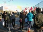 Trabajadores de Optimal Care, empresa de producción de toallitas, protestan contra "el recorte de derechos"
