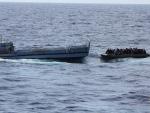 Tres muertos y casi 150 rescatados en aguas del Mediterráneo en un nuevo naufragio de inmigrantes