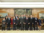 Tolón y Mariscal, en La Zarzuela con el Rey y los alcaldes de las Ciudades Patrimonio de la Humanidad de España
