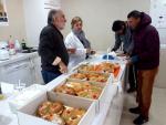 Unas 60 personas sin hogar disfrutan de un roscón de Reyes elaborado por los presos de Huelva