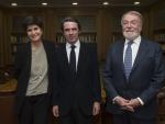 Aznar anima a impulsar "una reanimación del mapa electoral" en España que se aleje "del amiguismo insustancial"