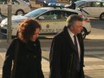 Suspenden el juicio por dos convenios de Marbella, al que Roca acude sin escolta policial