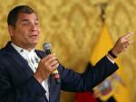 Presidente de Ecuador pregunta dónde se pueden quejar los políticos "ante una prensa deshonesta"