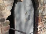 Una iglesia románica y la rectoría del XVIII de Sabadell sufren actos vandálicos