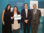 Fundación SEOM y Roche conceden dos ayudas para formar científicos españoles en centros de referencia en el extranjero
