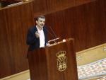 López da "un paso al frente" y no renuncia a la Portavocía parlamentaria