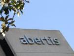 Atlantia confirma su OPA a Abertis y logra 736 millones con una venta de activos