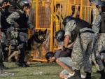 Disturbios, 100 personas detenidas... La violencia suspendió el Peñarol-Nacional