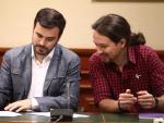 Pablo Iglesias apuesta por construir la confluencia con IU "por abajo" para que las bases se "acostumbren" a convivir