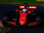 (Previa) Alonso se prepara para sufrir y Mercedes para reaccionar ante Ferrari
