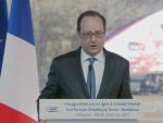 Momento en el que Hollande se percata del disparo