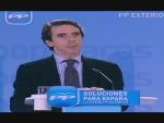 Aznar afirma que ETA y Batasuna son una y sólo quieren sentarse en las instituciones