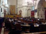 El Pleno del Parlamento andaluz acoge este miércoles el debate final de la Ley de Senderos de Podemos