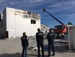 Un incendio destruye una empresa de Esquíroz sin provocar heridos