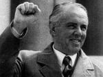 El dictador albanés Enver Hoxha en el apogeo de su poder