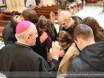 El cardenal Osoro bendecirá hoy durante casi 8 horas a las familias que se acerquen a la Catedral de la Almudena