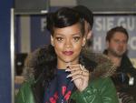 Rihanna quiere acudir a los Grammy con Chris Brown
