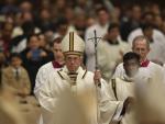 El Papa critica la Navidad más  materialista y comercial en la Misa del Gallo