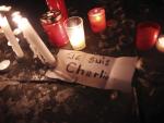 Francia guarda un minuto de silencio por la masacre de Charlie Hebdo