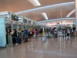 El Aeropuerto de El Prat registra colas intermitentes pese a no estar convocada la huelga