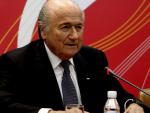 El presidente del Bayern dice que "darle el Mundial a Sudáfrica fue un error y Blatter lo sabe"