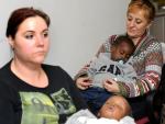 Familias murcianas logran terminar el proceso de adopción en Haití y regresan a España